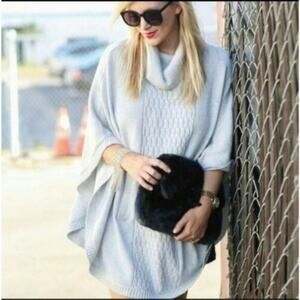 CABI Cowl Neck Poncho Gray Cable Knit Sweater Big Pocket Warm Cozy 3003